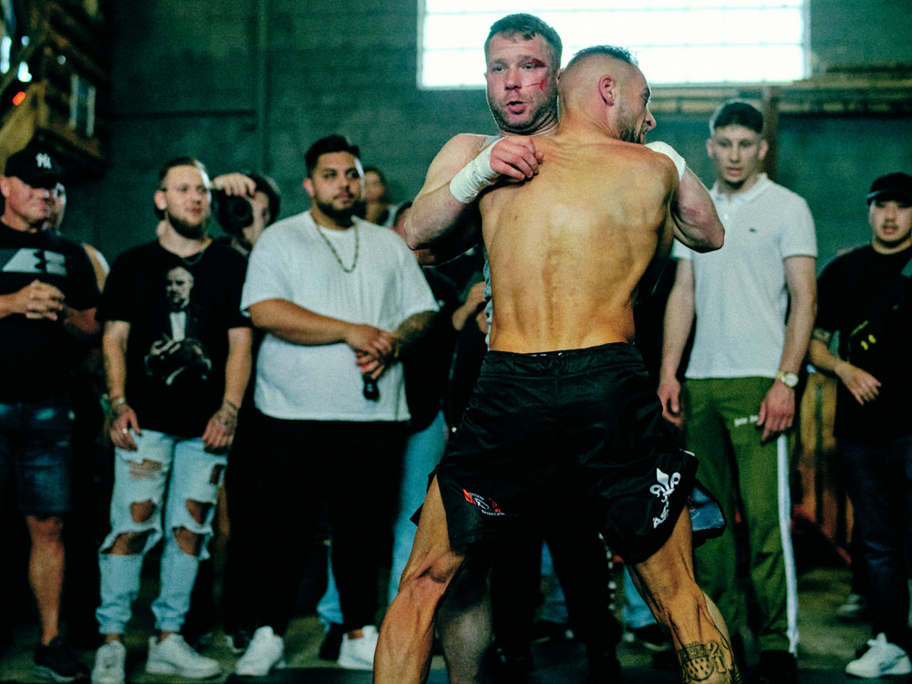 reportagefotografie underground fight club bare knuckle